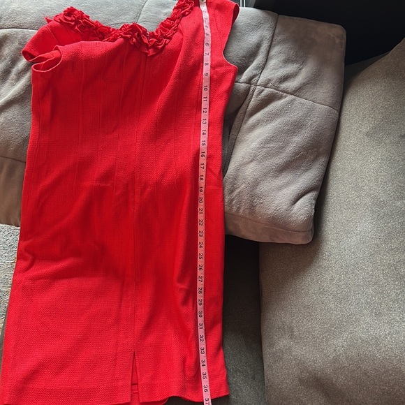 Kay Unger red silk dress with ruffle accent size 10 - Picture 12 of 15